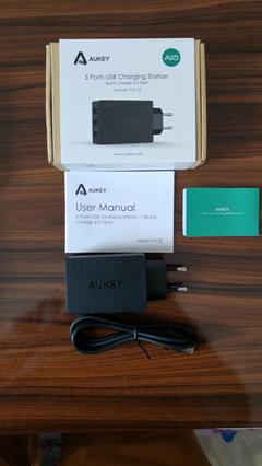  Hızlı şarj cihazı (Aukey Quick Charge 2.0) ve Hızlı şarjlı powerbank(Aukey 20000mAh) ÜRÜNLER GELDİ!