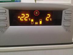 Beko 9621 NE markalı buzdolabımda yanıp sönen ünlem işareti | DonanımHaber  Forum