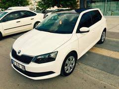  Şirket aracım Yeni SKODA FABİA 1.0 Ambition Benzinli (ŞEKER BEYAZI)