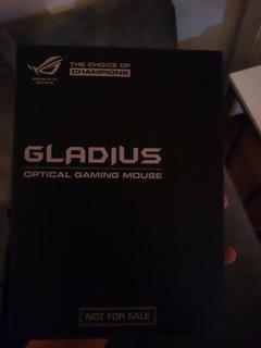 Fuardan Asus gladius optical Gaming mouse aldım