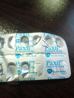  Paxil antidepresan kullanan varmi?