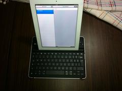  Logitech Keybooard Case For iPad 2 by ZAGG
