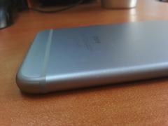  Spigen Kılıf  Iphone 6 Plus telefonumun heryerini çizmiş.
