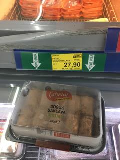 BİM’de Soğuk Baklava 66₺/kg