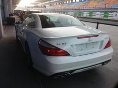 Mercedes-Benz E63 AMG ile pistin tozunu attık