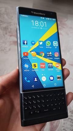 SATILDI> Garantili, kutulu, faturalı Blackberry Priv