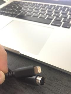 Lightning'i USB'ye dönüştüren bir aparat var mı?