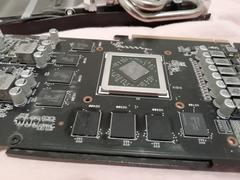 Asus R9 270x Lacivert Ekran ve Yatay Pembe Çizgiler