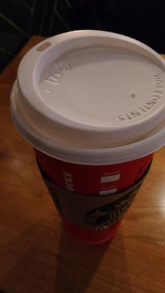 STARBUCKS TEHLİKELİ PLASTİK KULLANIMI [6-PS PLASTİK]