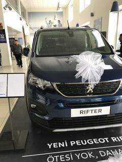 Yeni Peugeot Rifter fiyat listesi açıklandı
