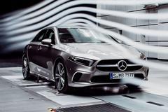 2018 MERCEDES A SERISI