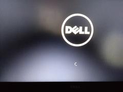 Dell Laptop Logoda Kalıyor 