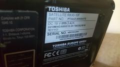 Toshiba R830-10F menteşe ve çerçeve  