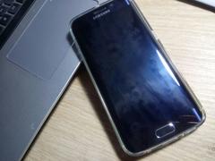 S6 Edge Güneşte ve Işıkta ekranda beliren lekeler (Kapalı iken)