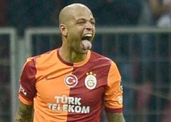  Felipe Melo Demirör'enin elini sıkmıyor [VİDEO]