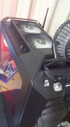 X299 gaming m7 ve i7 7800x kullaniyorum ve aşırı ısınıyor