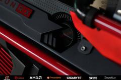  Suchao Modding'den İlginç Kasa Tasarımı (POINT BLANK BARRETT RADEON RX480)