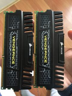Sat/Tak Corsair Vengeance 2x4 8 GB DDR3 Ram