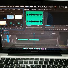 Adobe Premiere Pro CC'deki bir hata MacBook Pro hoparlörlerini patlatıyor