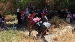 Suriyelilerin sınır kapısında bayram geçişi sırasında izdiham yaşandı.