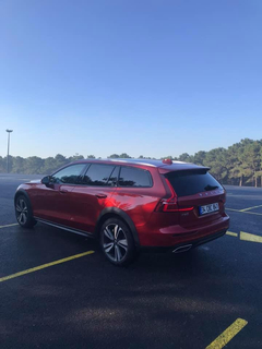 Volvo V60 Cross Country (Ana konu)