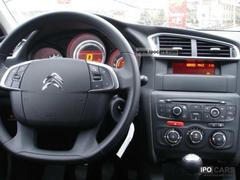  Citroen C4 1.6 e-HDi Confort MCP [vs] Megane 1.5 dCi Expression EDC