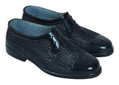  Zehirli ayakkabıların markası Arow