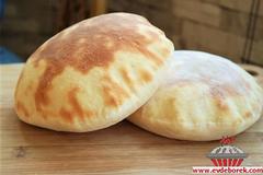 içi hava dolu, mis gibi bir ekmek tarifi - Pita ekmeği nasıl yapılır?