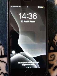  iPhone 6 Klavye Yansıması