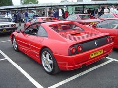 Ferrari'den Japonya pazarına özel araç: Ferrari J50