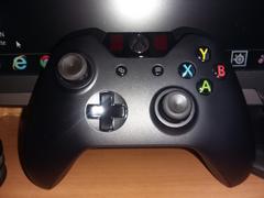  XBOX ONE CONTROLLER satılık garantili , faturalı 1 günlük ürün.