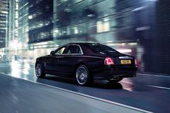  2015 Rolls-Royce Ghost V-Specification resmi olarak duyuruldu