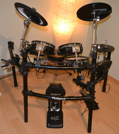 (SİLİNEBİLİR).Roland V-Drum Electronic Drum Set