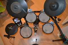 (SİLİNEBİLİR).Roland V-Drum Electronic Drum Set