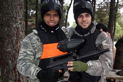  Futbolcularımız Paintball Oynadı.