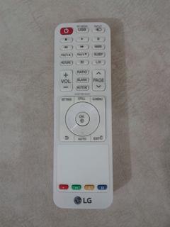 **Satıldı** Projeksiyon LG PW-700**