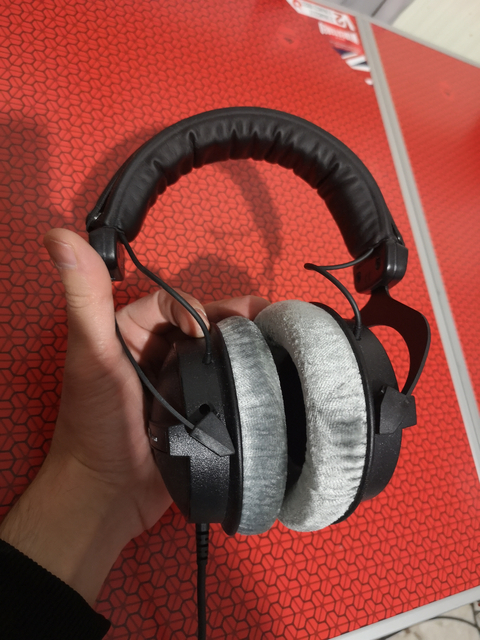 Satılık Beyerdynamic Dt 770 pro stüdyo kulaklığı 80 ohm