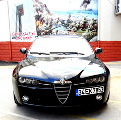  Peugeot 208 satıp Alfa 159 almak