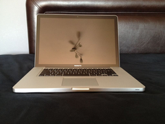  Satılık Macbook Pro 15' Early 2011 - 2.2GHz Quad-Core i7 8GB