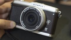 Olympus EP-1 Jupiter 8 :325 TL