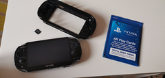 PS Vita 3.67 temiz ve az kullanılmış