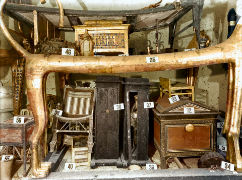 Mısır Firavunu Tutankhamon'un mezarının ilk keşfedildiği zamanki fotoğrafları(Renkli)