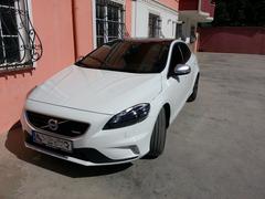  VOLVO V40 R-DESIGN: Kullanıcı İncelemesi