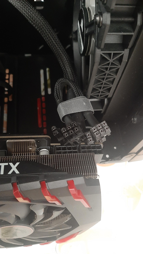 Pci kablo ve cpu kablo olayı