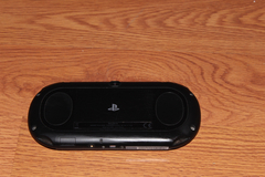 PS Vita + 8gb + 18  Oyun PSN, 360 tl