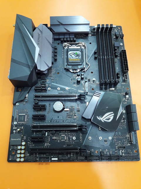 Satılık > Sıfır Ayarında >> - ASUS ROG STRİX Z270E GAMİNG LGA1151 DD4 ANAKART 500 TL SON GÜN !!!