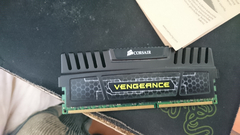  SATILIK CORSAİR VENGEANCE 4gb DDR3 1600 mhz