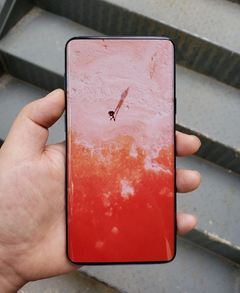 Tamamen ekrandan oluşan Galaxy S10 prototipi sızdırılmış olabilir