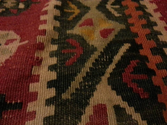  Antika 150 yıllık kilim kaç para eder?