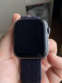 İNDİRİM - TEMİZ APPLE WATCH SERIES 4 - 44MM